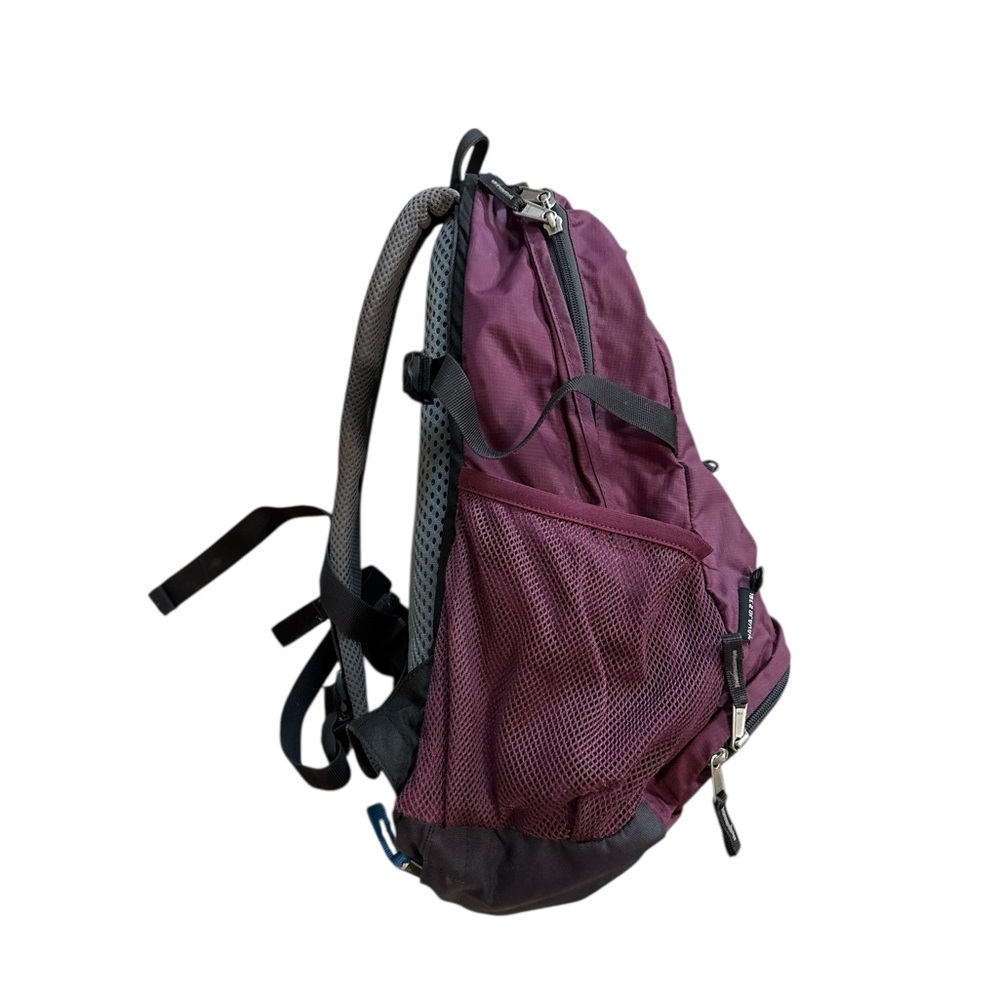Deuter Navajo 23 SL Purple/Burgundy Hiking Backpack with Rain Cover - Picture 8 of 12